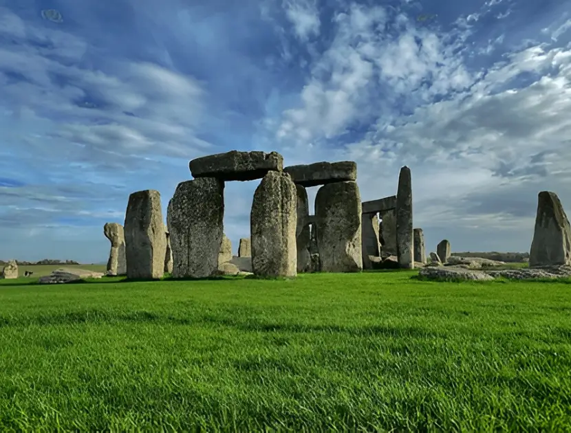Daytime-in-Stonehenge