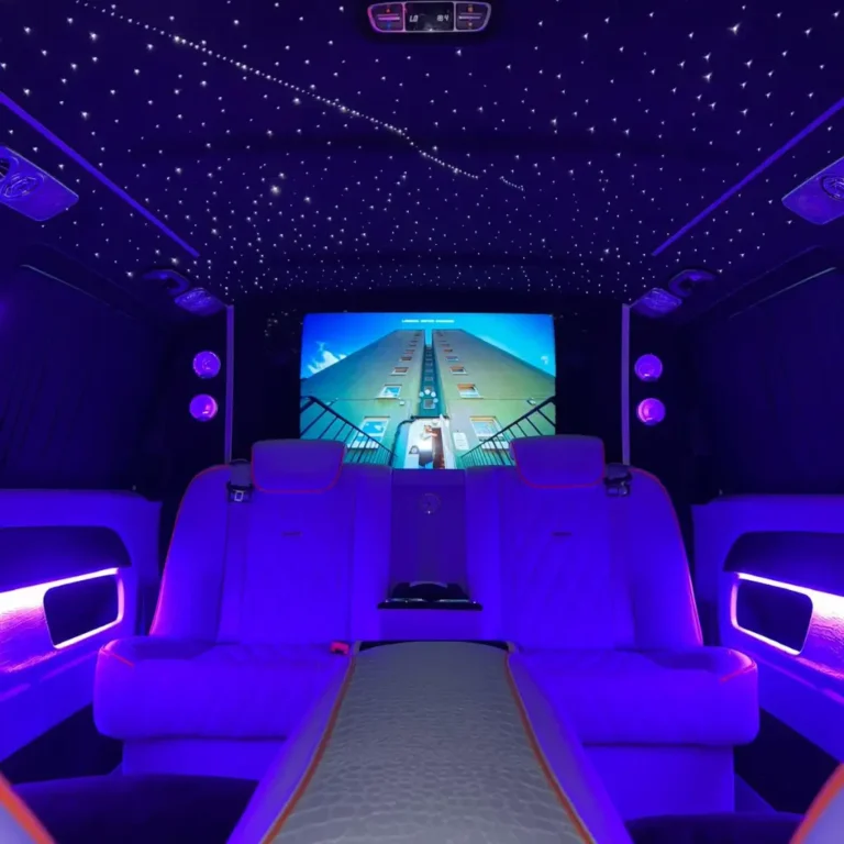 Interior-of-Jet-Class-768x768